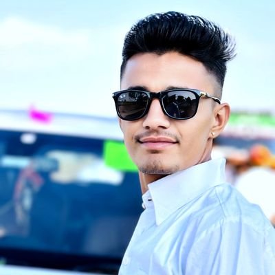 शिक्षा,संघर्ष,सेवा🌸
प्रयास रुकेगा नही,विश्वास टूटेगा नही🙂
सत्यमेव जयते 🙏🏻
#भविष्य_की_उड़ान✌🏻✈️