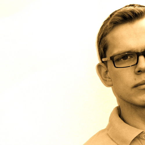 Interrested in web development and design, movie soundtracks, skiing in winter and windsurfing in summertime, currently web developer in London