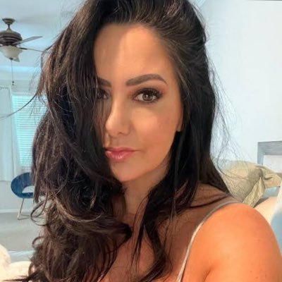 amelia_oli89081's profile picture. 