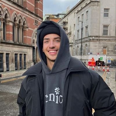 martinray2001's profile picture. Interact and Engage with the Community. ...📈