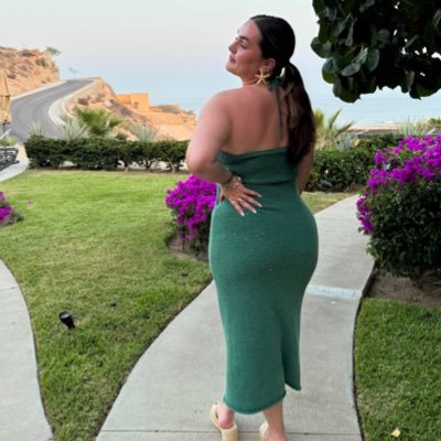 • Texas A&M alum • she/her • ✹pisces ☾gemini ↑virgo