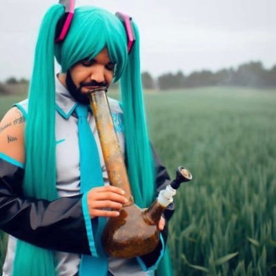 SchlattyDan's profile picture. oh shit I'm late to eating ass