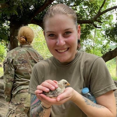 teresamaur21's profile picture. 