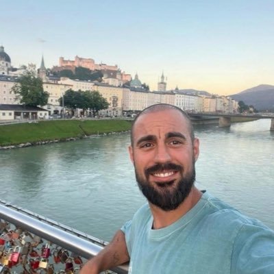 No estoy aquí para que ganes en el fantasy. Estoy aquí para que ganes en la vida. Dos emails semanales. Te apuntas en https://t.co/JYAAC4EEEg