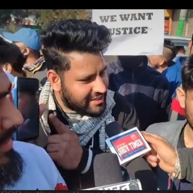 Civil engineer …volunteer @jkstudentsasso. Only courageous hearts can endure the bitterness of truth #Je_pwd