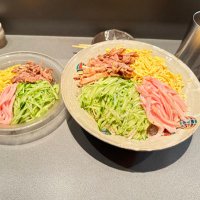 冷麺は来年まで我慢するが暑さ寒さは我慢するなしんごちゃん 低性能の家は作らない!😏 (@singo45452000) 's Twitter Profile