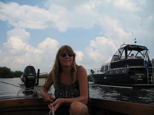 retired English teacher, Open Schoolgemeenschap Bijlmer, sailor, reader, wine lover, grandma