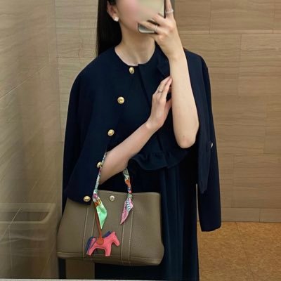 apricot_ar_'s profile picture. 2y,0yの姉妹ママ👶🏻🎀 丸の内OL🍃お洋服とジュエリーが好きです♡ プチプラも✨ hermes/vca/chaumet/laubeblanc/anuans