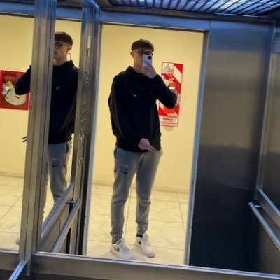 renfiore_'s profile picture. 🥱🏀