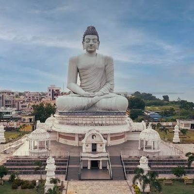 Welcome to Amaravati Real Estate 🏡 Your premier destination for real estate in Andhra Pradesh's state capital. Discover luxury homes & investment opportunities
