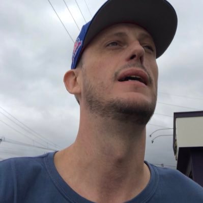 idosonik's profile picture. Eu eu mesmo e irene