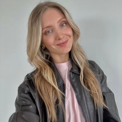 solopreneur girl / $100,000 MRR / @livelycycle app / menstrual wellness & syncing life with your cycle