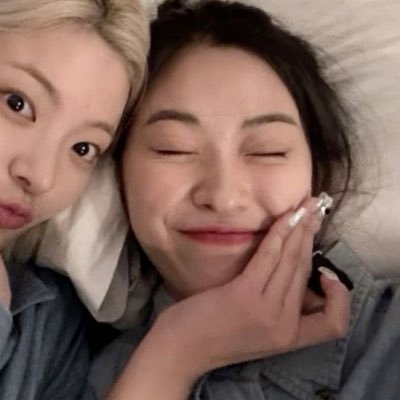 navy 👑 🐧professional midzy 🏳️‍🌈 ITZY GWBGさんのプロフィール画像
