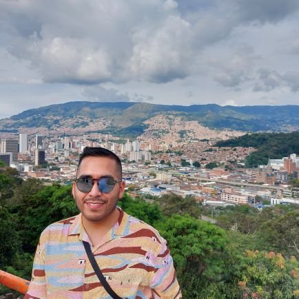 Arquitecto, soñador, romántico, loco...
• Mexican🇲🇽
• Culichi🍅
• Designer👷🏽♂️
• Cuisine lover👨🏽🍳
• Traveler 🇵🇦 | 🇵🇪 | 🇨🇴 | 🇪🇨 | 🇨🇷
• 32 💫