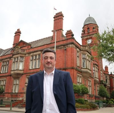 Conservative councillor for the Hyde Werneth ward. Shadow Member for Towns and Communities on @TamesideCouncil. RTs are not necessarily endorsements.