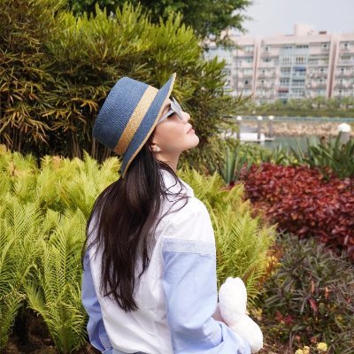Fashion designer by trade, wanderlust enthusiast at heart. Let's blend cultures and couture on a stylish adventure together