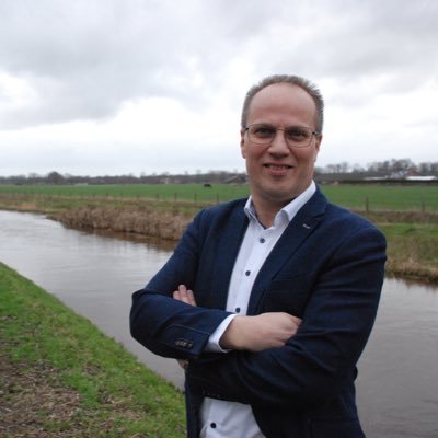 vader van Johan en Jeroen. Getrouwd met Anita. Accountant, klankbord, meedenken, unieke oplossingen, familie bedrijven, agrarisch loonwerk.