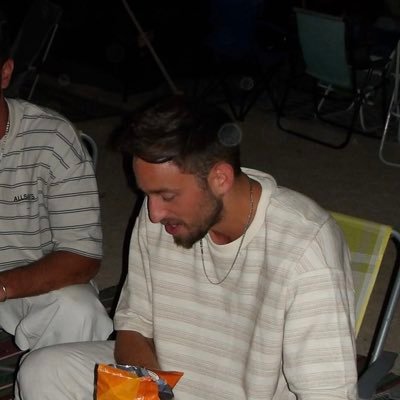 nakash_idan's profile picture. מרחף כמו פרפר ועוקץ כמו דבורה