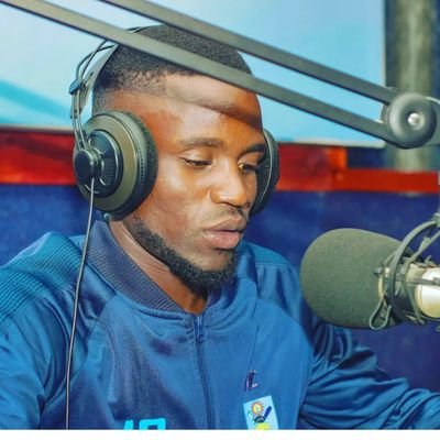 Footballer / Intatheli kaZulu 👔Radio producer/ presenter Sundowner show at Nust Fm 📄🎧Philanthropist ❤and a Social Egalitarian.