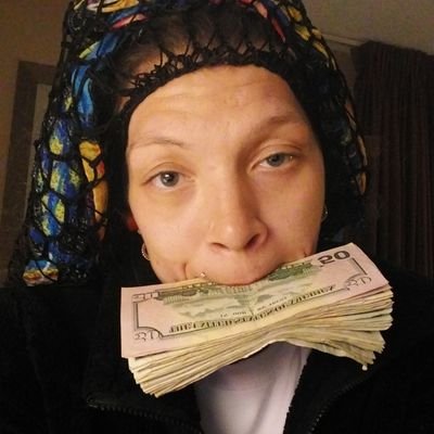 BeenLyfe's profile picture. ☆Twin Citie💲 FiNe💲t☆ Entrepreneur (President of LaVechi🐾🏕💨) #BBE #BuRR #BENzGaNg¡! 💪🏽👑💯 
$tAnnggGAannGgg🤑