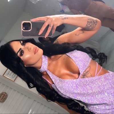 Gremista 🇧🇼 Geminiana ♊️ Cabeleireira 💇🏻♀️ 𝑺𝒐𝒏𝒉𝒂 𝒂𝒍𝒕𝒐 𝒑𝒐𝒓𝒒𝒖𝒆, 𝒐 𝒕𝒆𝒖 𝑫𝒆𝒖𝒔 𝒆́ 𝒈𝒓𝒂𝒏𝒅𝒆🙌🏻🦋