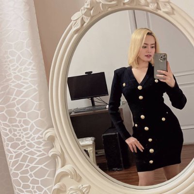 Serial entrepreneur and decision-maker with a passion for beauty, fashion, and food. Owner of multiple ventures skincare line, and clothing design.