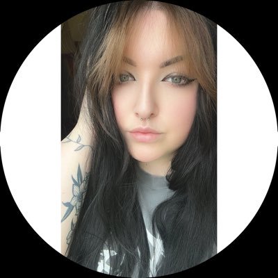 erinn_ashley_'s profile picture. 