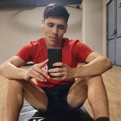 Nadson0011's profile picture. +021

• Direito - UERJ