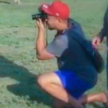 Fotógrafos eternizam momentos em cliques e contam histórias através de álbuns.