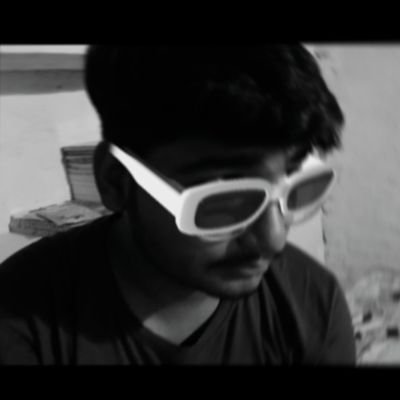 Krishna_g08's profile picture. Radhe Radhe ✨