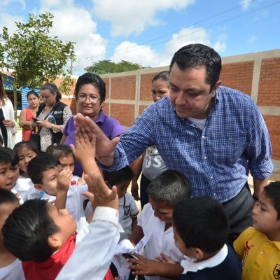 Político xalapeño en constante aprendizaje. RT≠Endorsement
