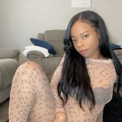 The official backup page for @Bossy_Queen32. Follow the Queen! Initial tribute $25 upon approach! Findom