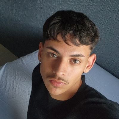 já que entrou aqui, aproveita e me segue

(19y)
@_gabcg_