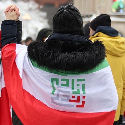 ما قطره های بارانی هستیم که سیلی ویرانگر بر علیه ظلم تشکیل میدهیم