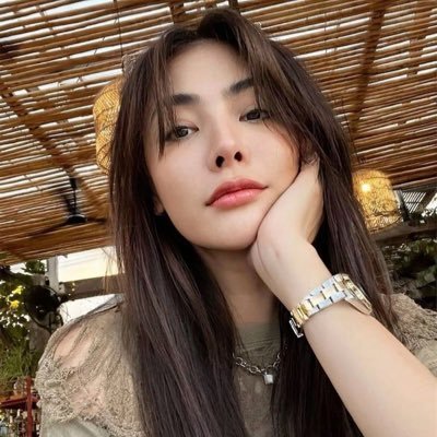 yanjunsarah's profile picture. 