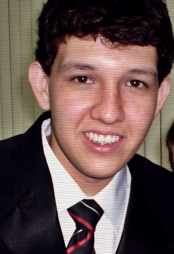 marco_alk's profile picture. • Devemos dar valor enquanto possuimos,porque o fato de ter saudade não quer dizer que vamos te-la de volta.