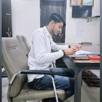 ||राष्ट्रवादी|| ||राजनीति|| ||छात्र||
||Work For BJP || 🚩
||लखनऊ विश्वविद्यालय ||
📍🌼