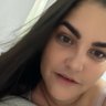 CaroBuzonM's profile picture. Besame los defectos, que las virtudes me las besa cualquiera