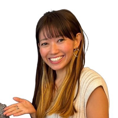 a_travelife22's profile picture. ❍海が好きなアロマセラピスト▶︎"わたしを整える香り"を暮らしの中へ𓅫あなたの背中を押す"お守りアロマ"仕立てます🌿 ❍オンライン事務👩‍💻❍タヒチアンダンス/海/自然/着物/音楽/エネルギーの共鳴が大好き🩵経験と出会いを大切に輪を広げていきたい🙌🏽🌏気軽にフォローして下さいね🥰