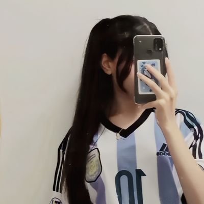 OMG_Its_Lucyy's profile picture. 𝔏𝔞𝔲𝔤𝔥𝔦𝔫𝔤 𝔩𝔦𝔨𝔢 𝔞 𝔟𝔞𝔟𝔶, 𝔩𝔦𝔳𝔦𝔫𝔤 𝔩𝔦𝔨𝔢 𝔞 𝔮𝔲𝔢𝔢𝔫 🤍✨