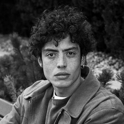 JuCoelh0_'s profile picture. No stars, good jobs, or excellents

And I'm still so fucking nonchalant.