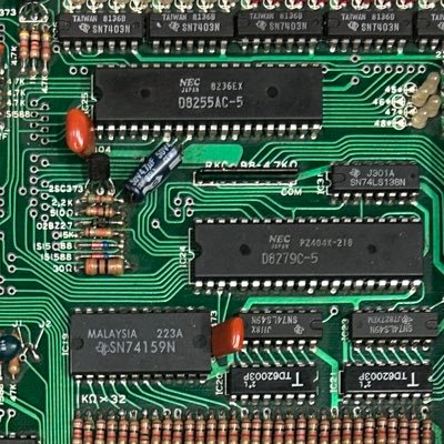 生産終了となった電子部品を個人販売してます。種類はとても少ないですが、量はそれなりにあります。DMにてご連絡くださいませ。