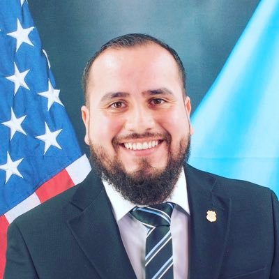 Criminólogo• Abogado• MSc./EMBA. en Gestión y Políticas Públicas• PhD (c) Gestión Pública y Ciencias Empresariales• Ganador del Premio #DíadeILEA 2021•