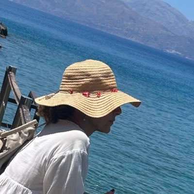 ya_fa_al's profile picture. « L'ignorant affirme, le savant doute, le sage réfléchit. » Aristote