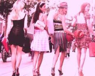 AnaLaparra's profile picture. 