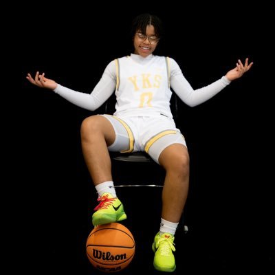 5’3 point guard • Highland Springs High School 📚 #3 • c/o 2027 • AAU: YKS 17u P24 #0 • instagram: kdashooter4 •