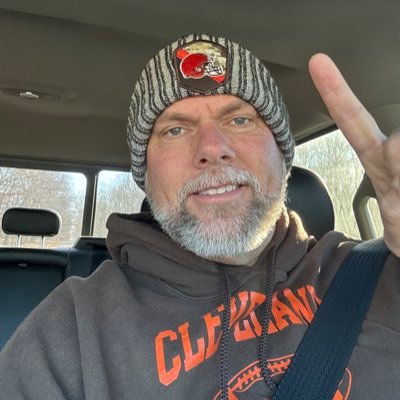 corkeabeave's profile picture. God is Good! Go Hogs! Go Browns! Curley Wolf/Mulerider Give somebody a chance. Love all my girls!