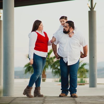 Papá de Panchito, Hijo, Hermano y Amigo, orgulloso Duranguense 🇲🇽🦂 y morenista, amo a mi Esposa,