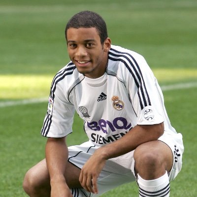 _Devive's profile picture. 