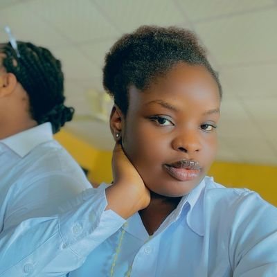 B_DesignsHub's profile picture. Graphic Designer 💻|| Nursing Student ||🩺 Aspiring Social Media Manager📱✨ 
Documenting my SMM journey and creating strategic visuals that drive results